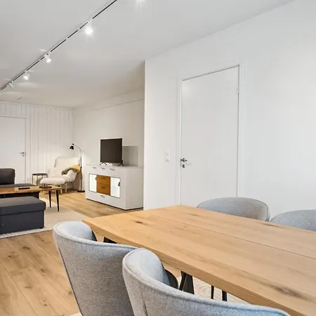 Amazing View I Fjellheisen I Free Parking トロムソ